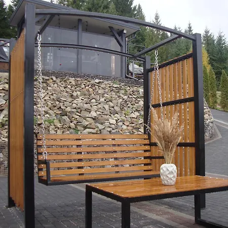 Black Crest Holiday home Vyshkiv