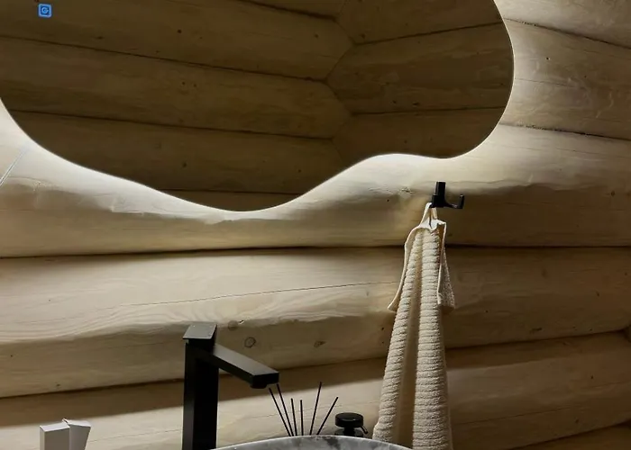 Black Crest Holiday home Vyshkiv